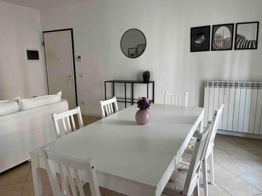 Luminoso Trilocale Affori Centro Apartment Milan Bagian luar foto